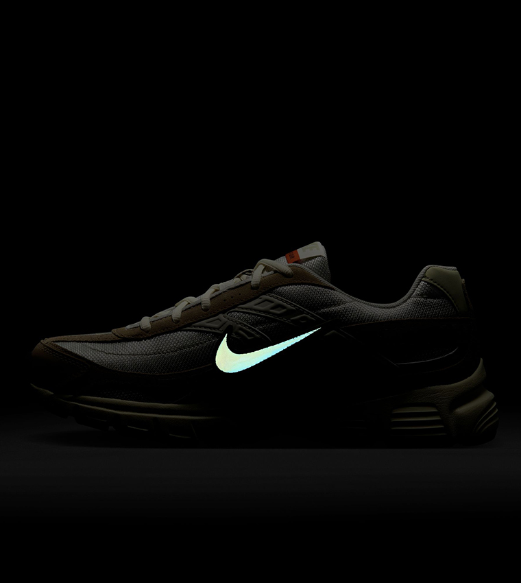 سنيكرز جري إنيشييتور برباط 