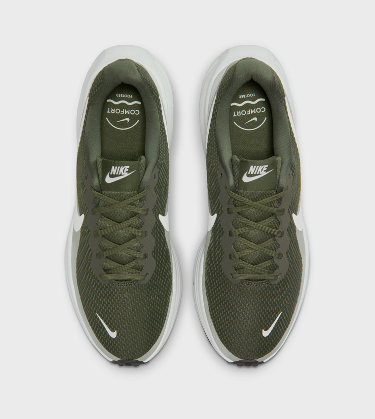 سنيكرز جري ريفوليوشن 8