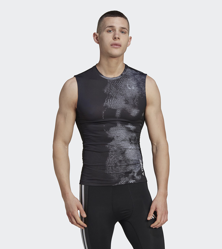 Adidas shop techfit vest