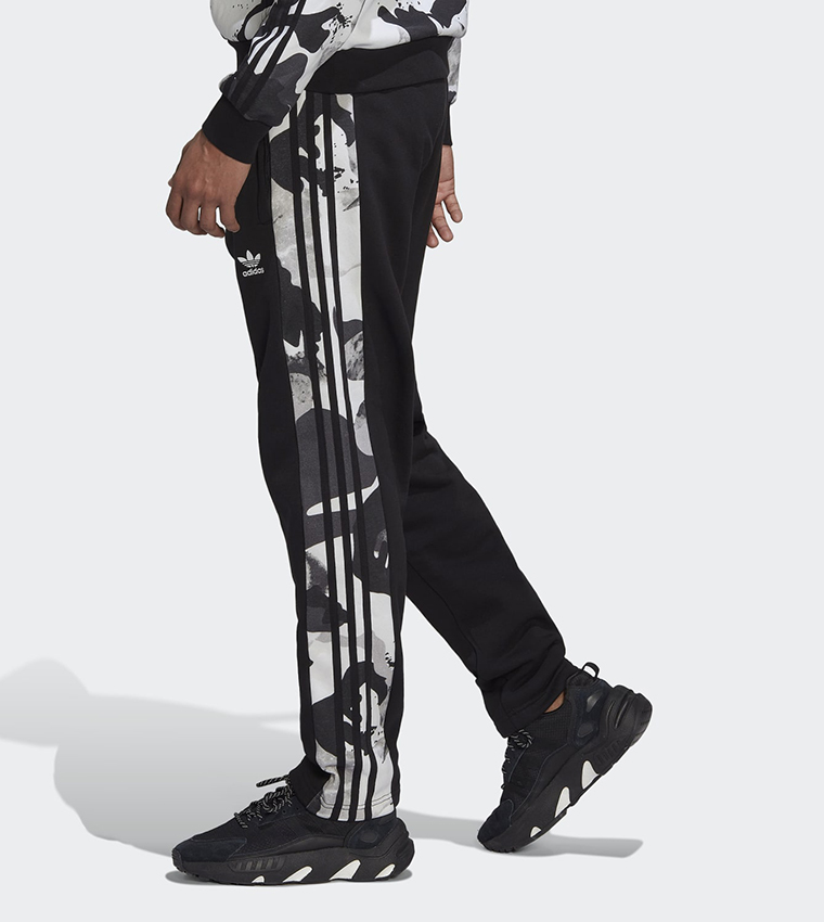 Buy Adidas Camo Series Sweat Joggers In Black 6thStreet Oman