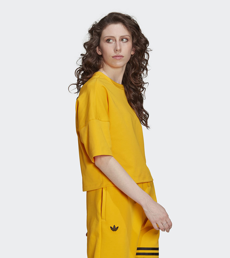 ☆Adidas☆Originals Adicolor Neuclassics Tee Dress Yellow Buy Adidas Adicolor Neuclassics T Shirt In Yellow