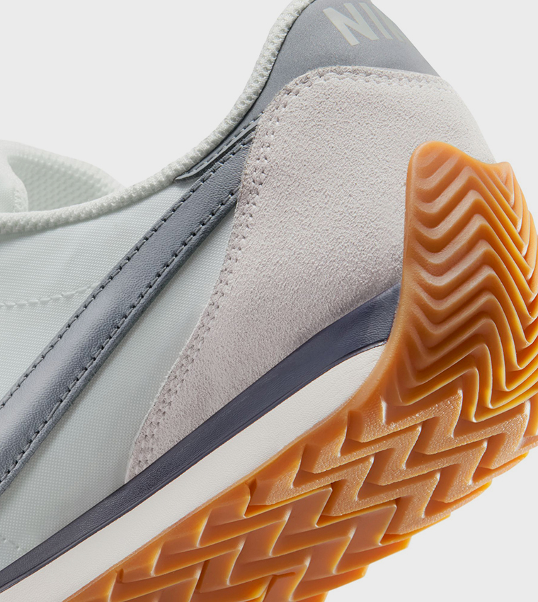 PACIFIC Lace-Up Runner Sneakers
