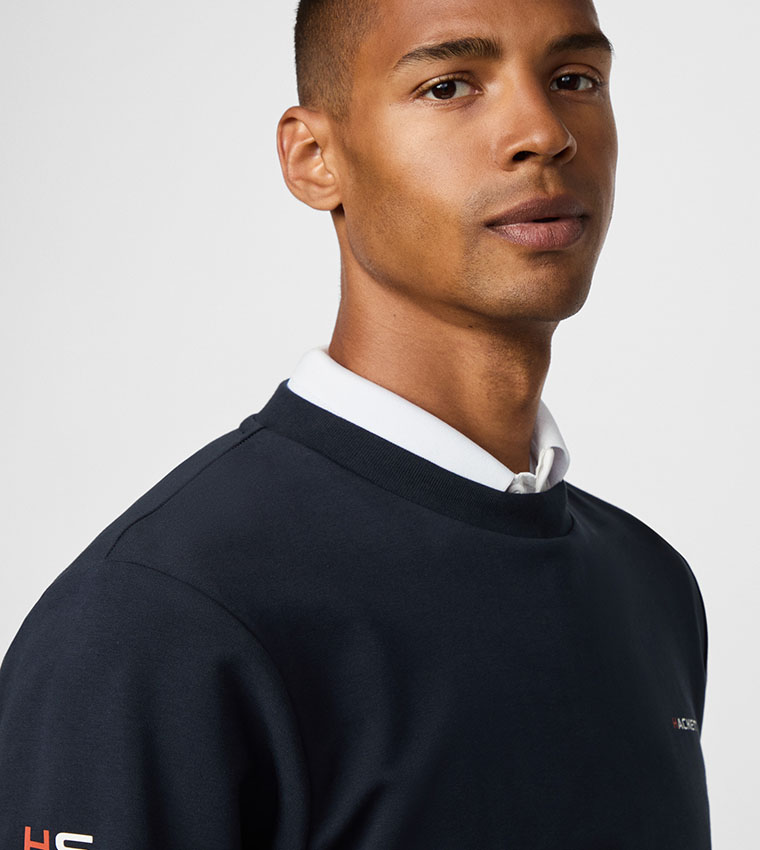 سويتشيرت بطبعة شعار ورقبة مستديرة