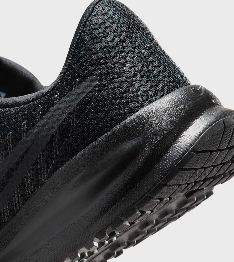 RUN DEFY Lace-Up Shoes