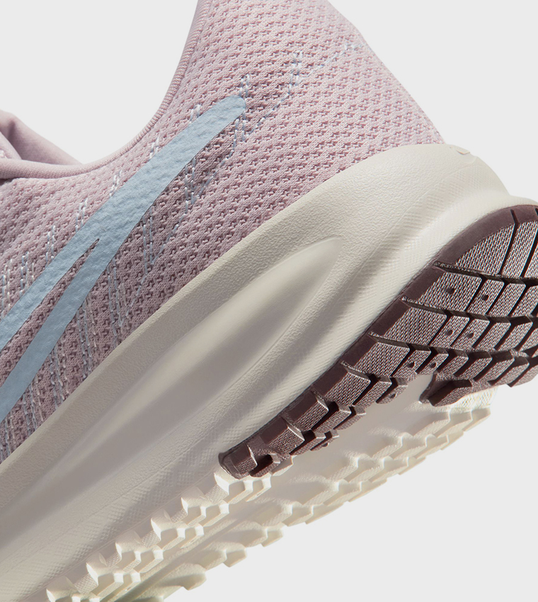 RUN DEFY Lace-Up Shoes