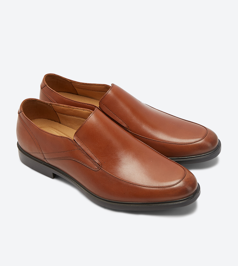 Turner Mt Block Heel Almond Toe Slip-Ons - Tan
