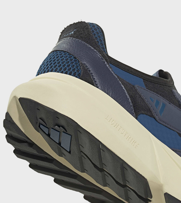 سنيكرز لايت بليز فيستا تشانكي لونين