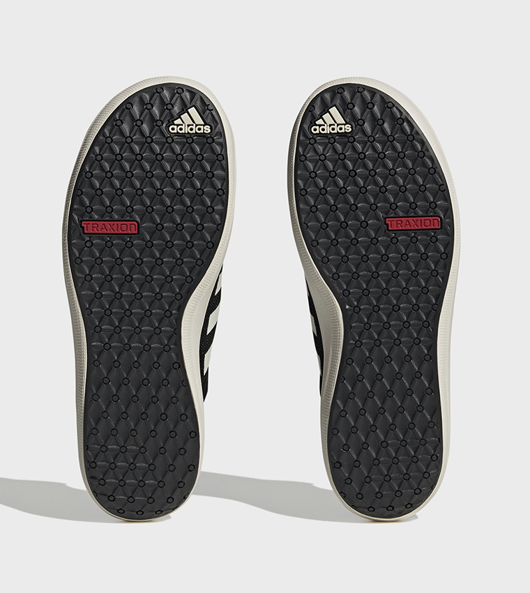 Adidas traxion outdoor shoes deals