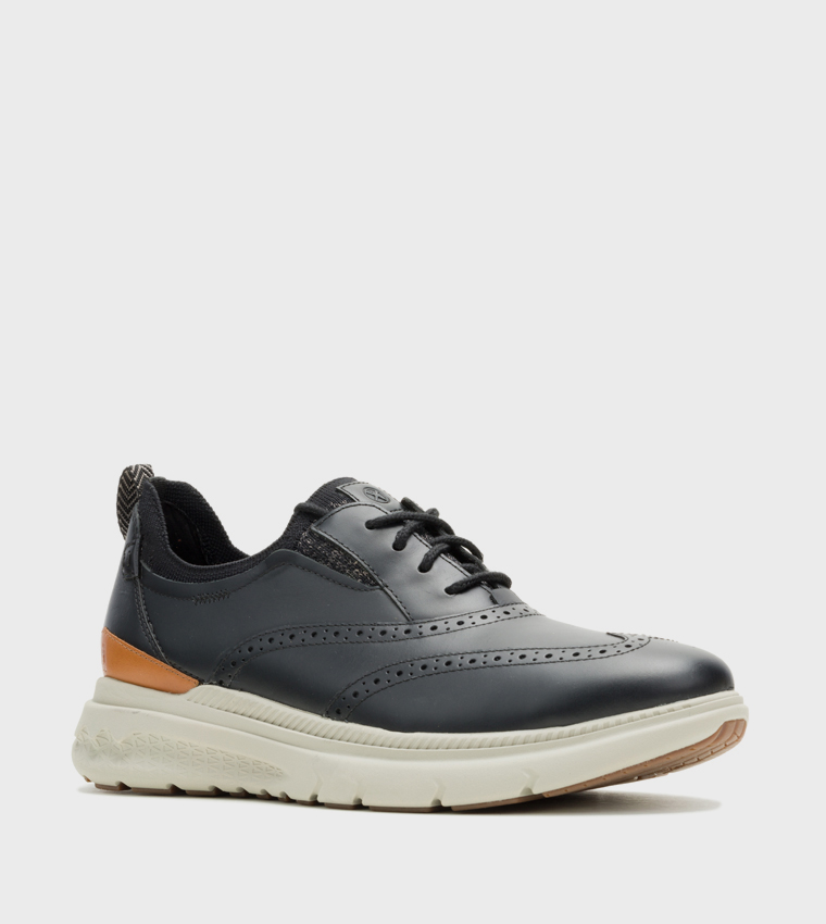 Textured Round Toe Lace-Up Shoes