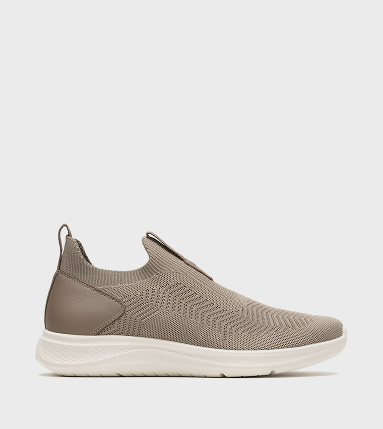 ELEVATE Round Toe Slip-On Shoes