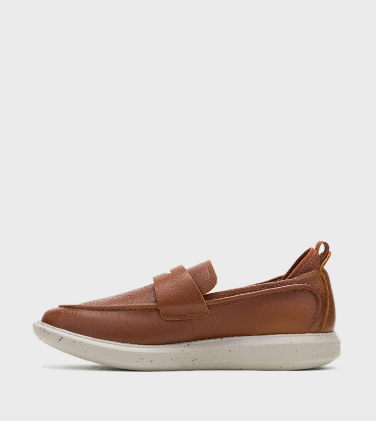 Round Toe Slip-On Shoes