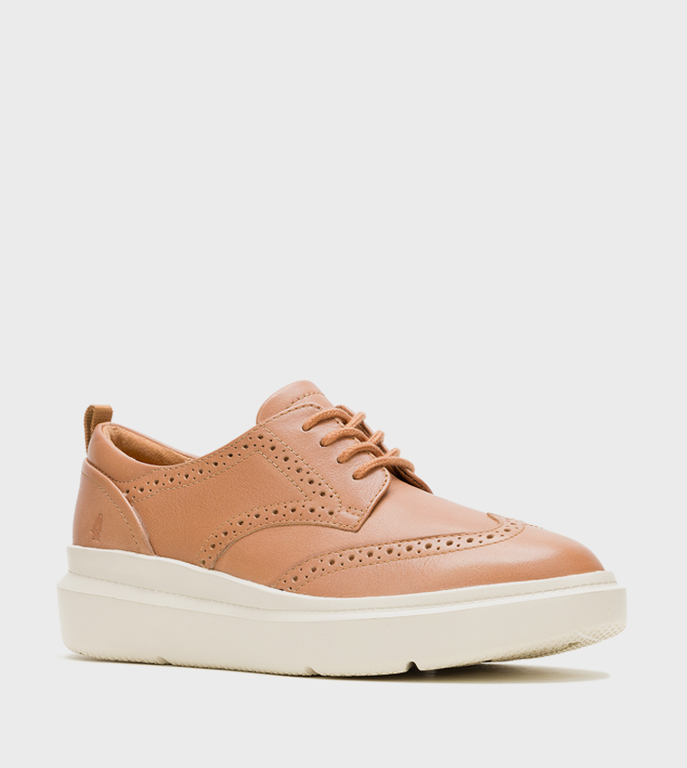 JOY WINGTIP Casual Brogues