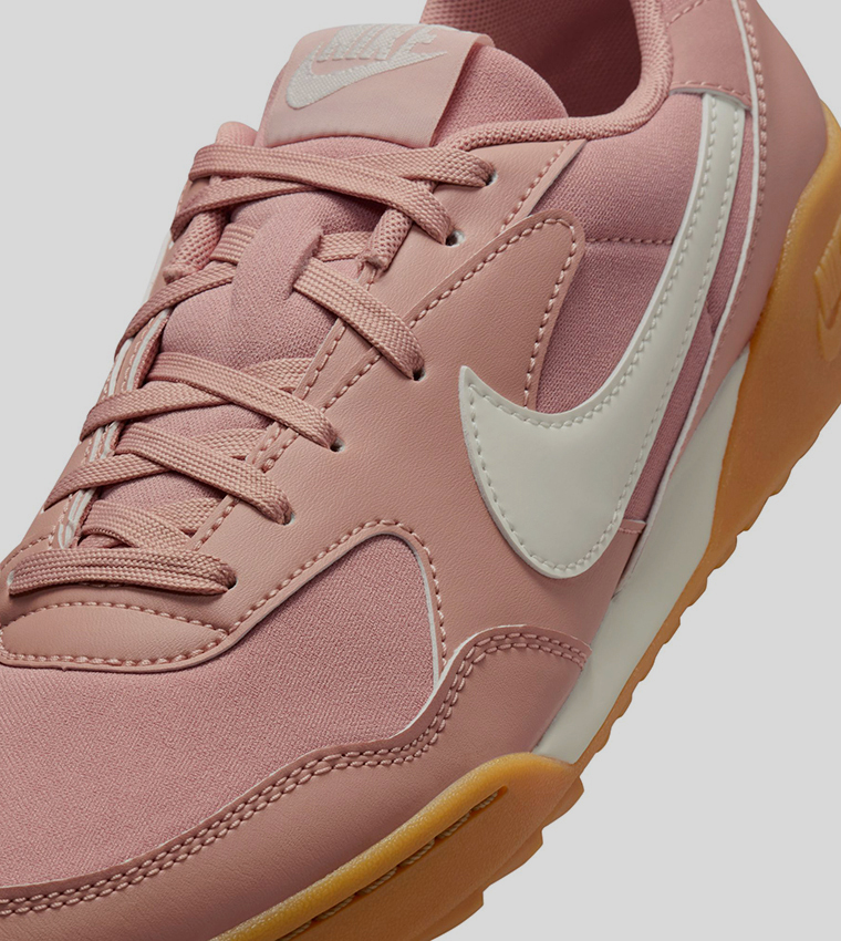 TERRA MANTA Lace-Up Sneakers