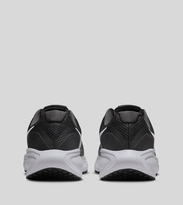 REVOLUTION 8 Running Shoes