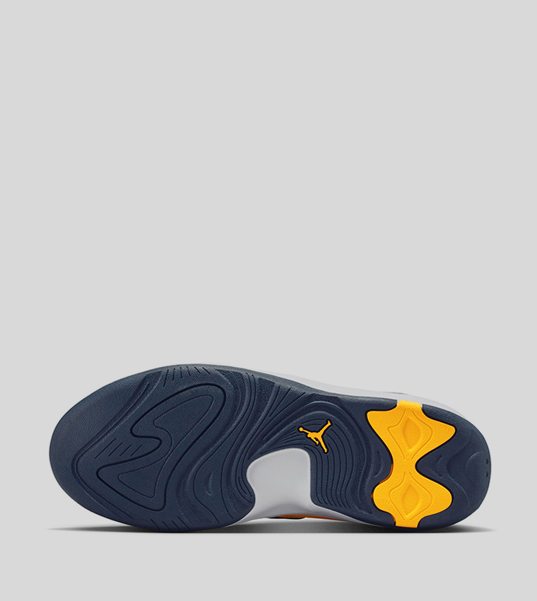 سنيكرز كرة سلة جوردن ماكس أورا 7