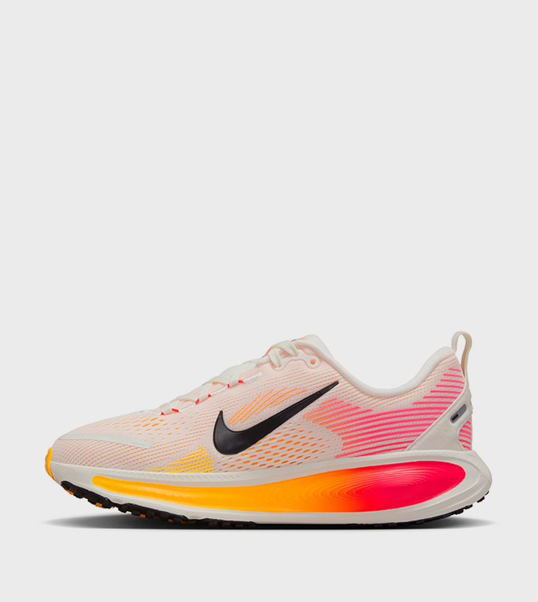 VOMERO 18 GS Runner Sneakers