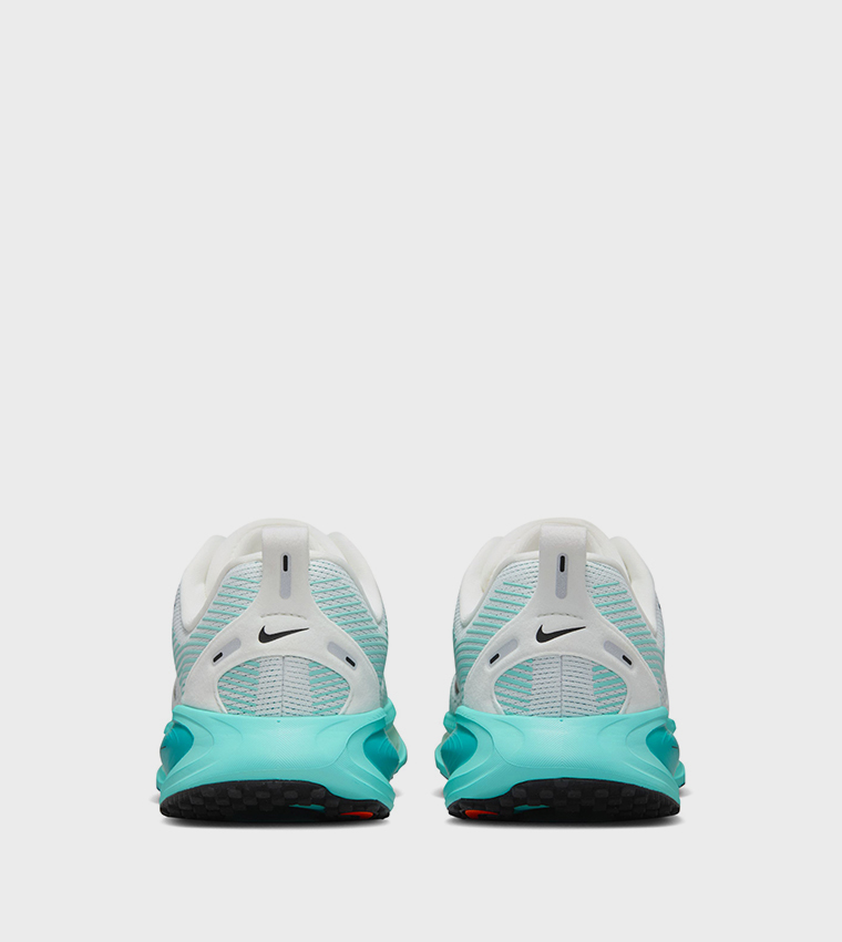 VOMERO 18 GS Runner Sneakers