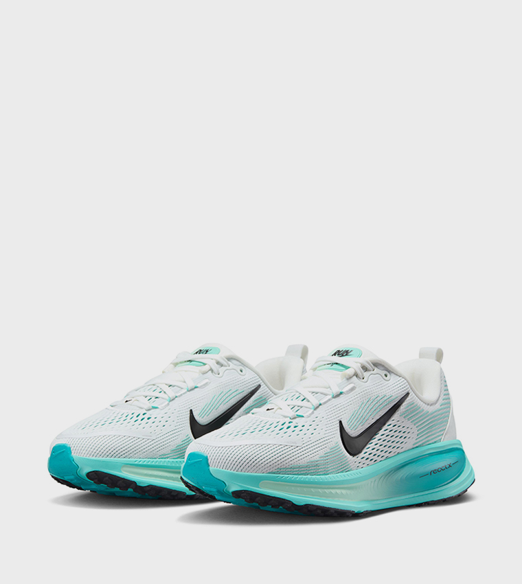 VOMERO 18 GS Runner Sneakers