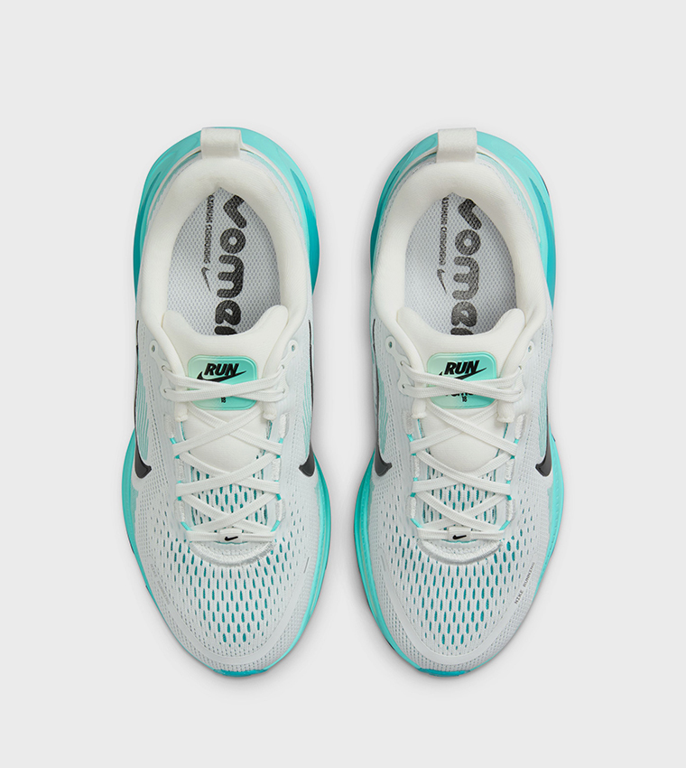 VOMERO 18 GS Runner Sneakers