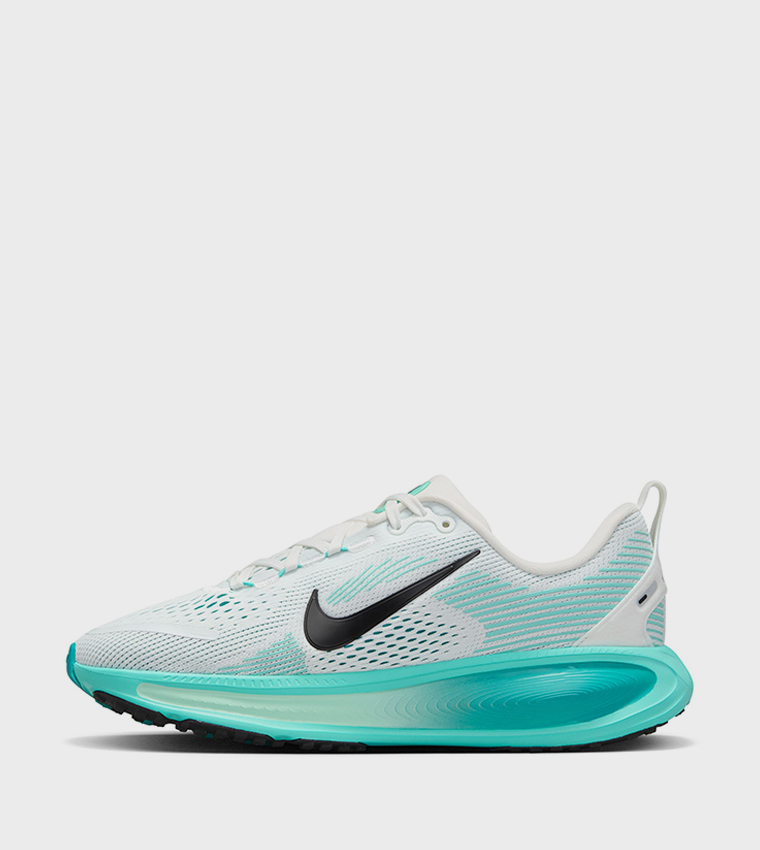 VOMERO 18 GS Runner Sneakers