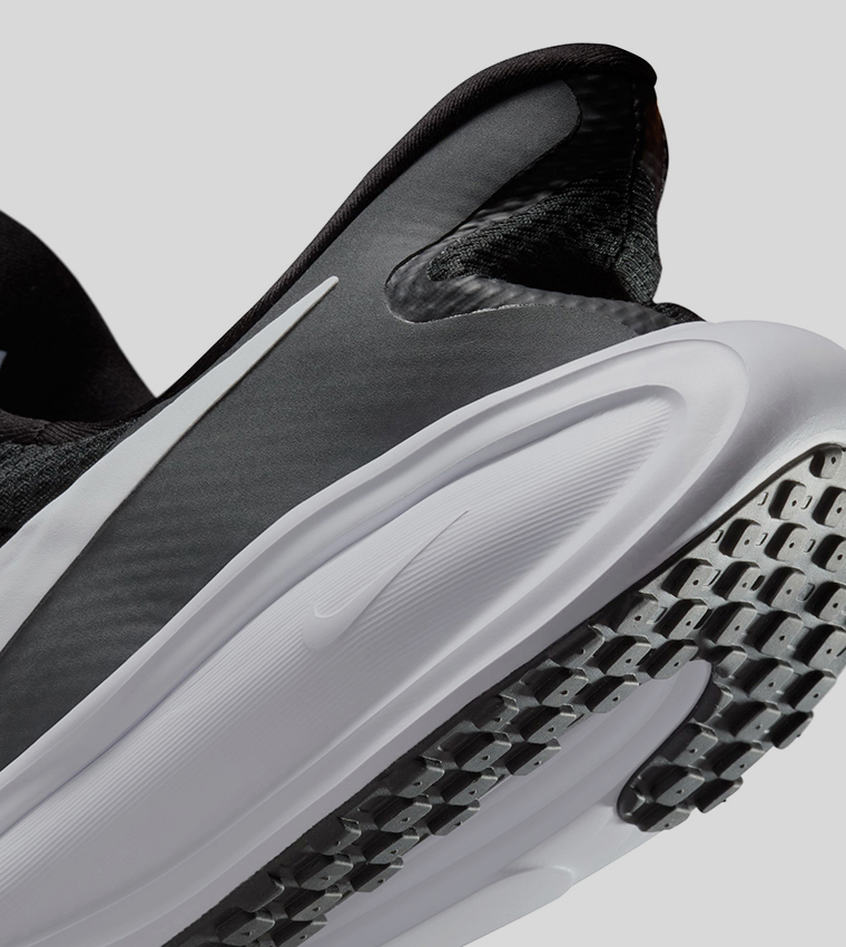 REVOLUTION 8 EASYON Slip-On Shoes