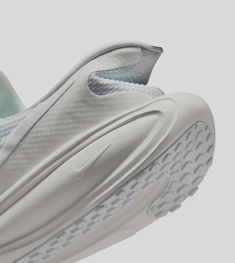 REVOLUTION 8 EASYON Slip-On Shoes