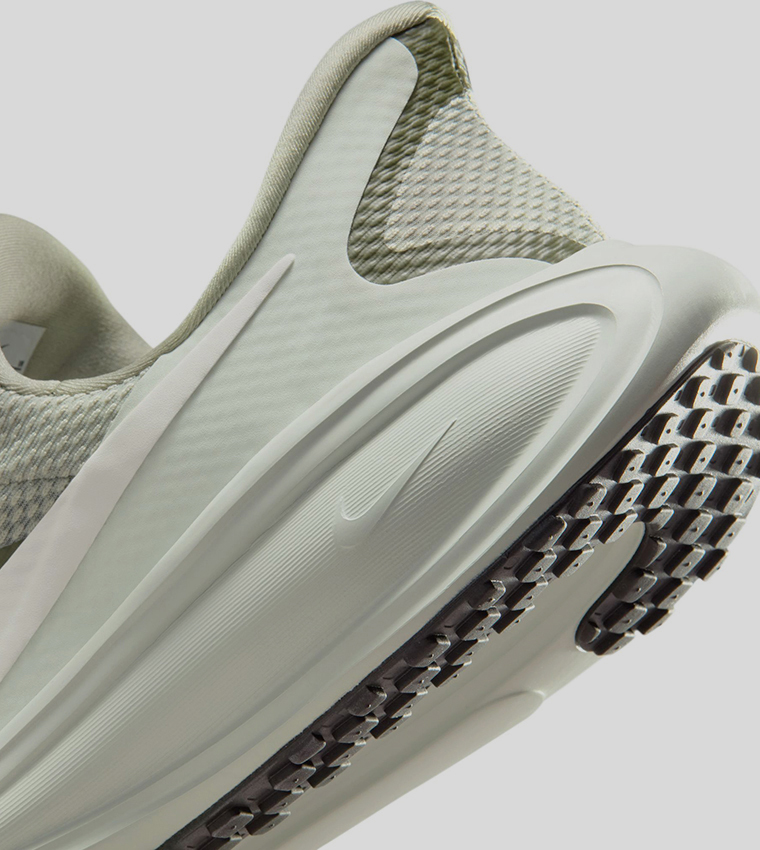 REVOLUTION 8 EASYON Slip-On Shoes