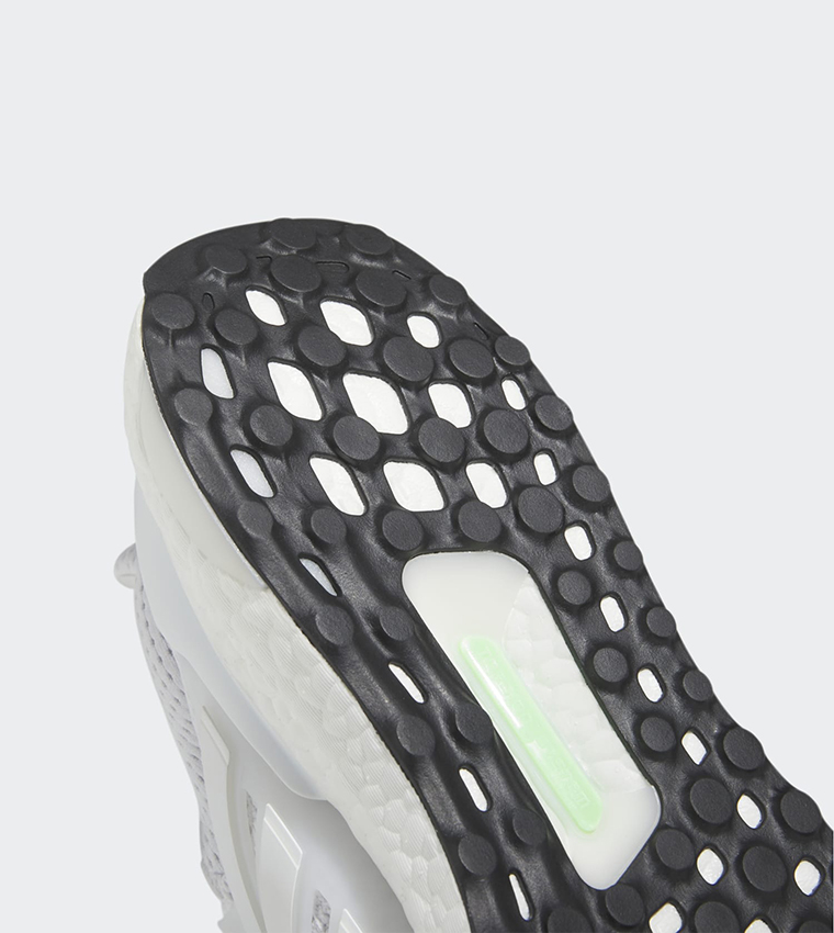 حذاء جري ULTRABOOST شبكي برباط