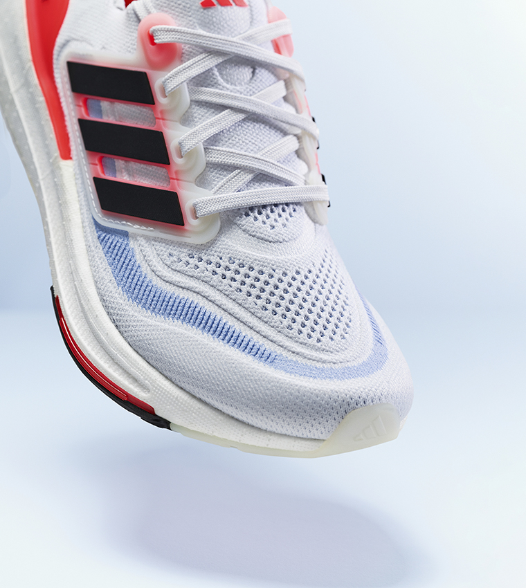 حذاء جري ULTRABOOST LIGHT برباط
