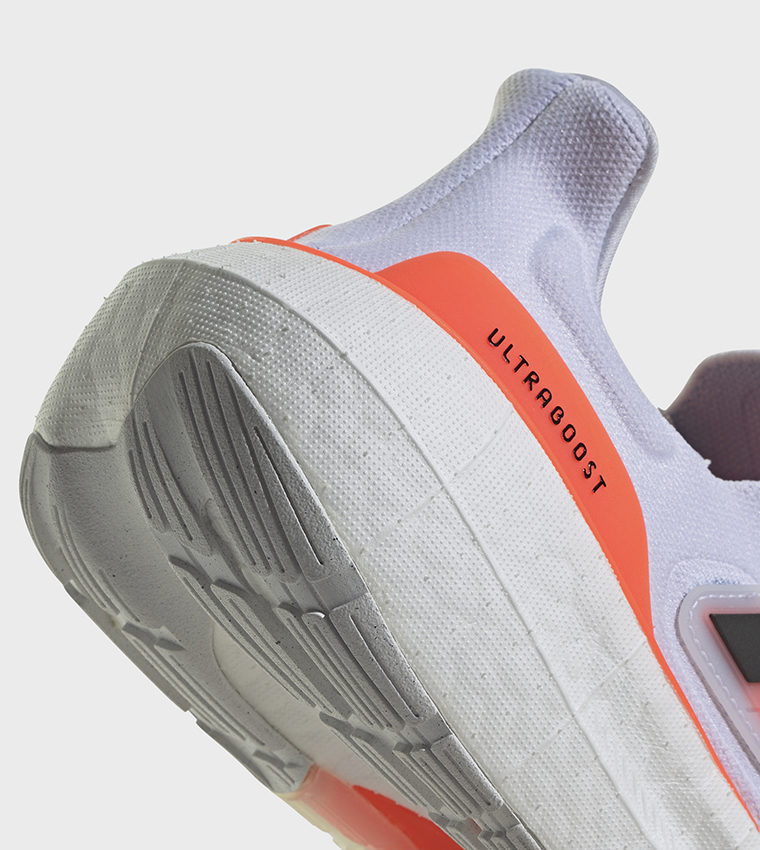 حذاء جري ULTRABOOST LIGHT برباط