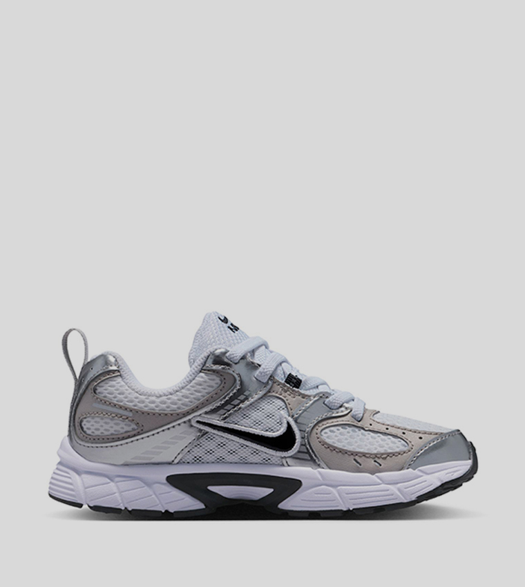 V5 RNR Logo Detail Sneakers