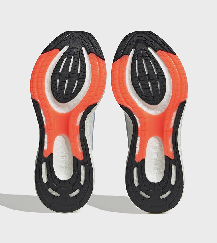 حذاء رياضي بيوربوست شبكي برباط 