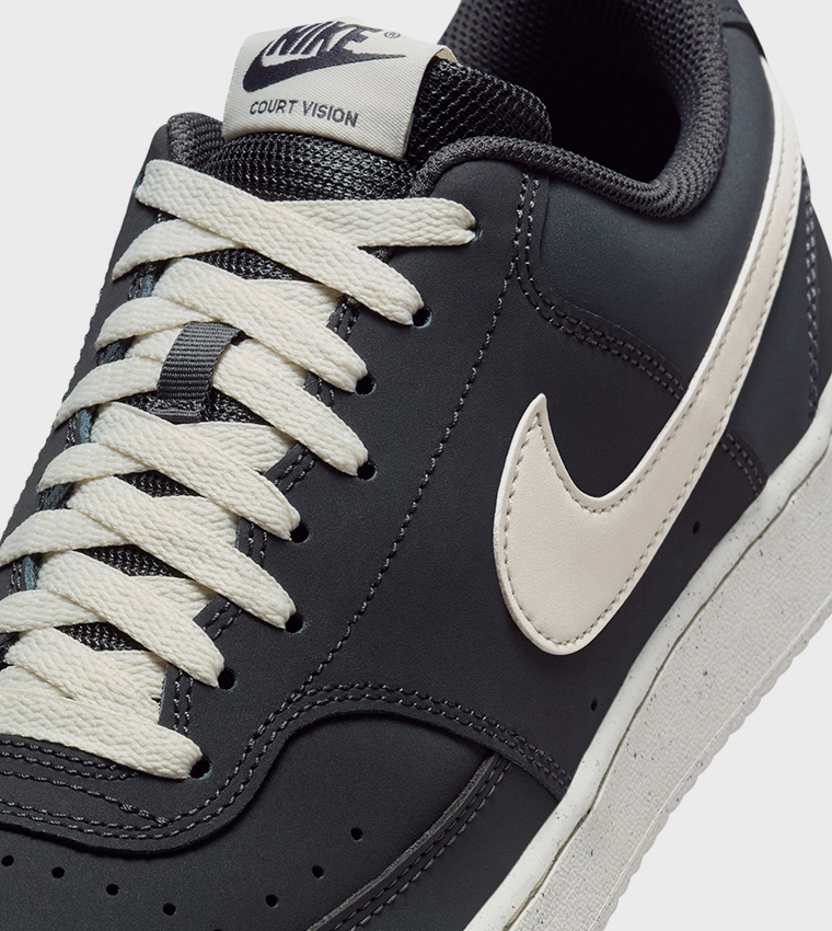 سنيكرز كورت فيجن برباط