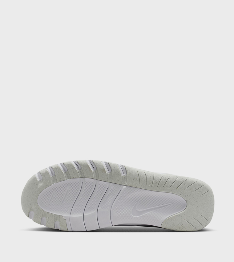 FLEX Lace-Up Training Shoes