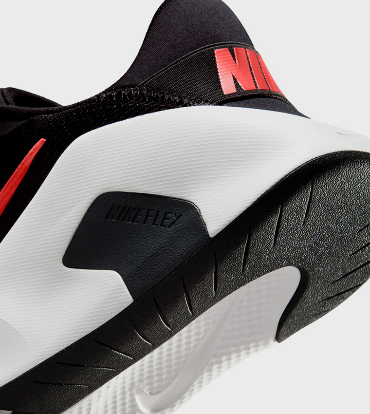 FLEX Lace-Up Training Shoes