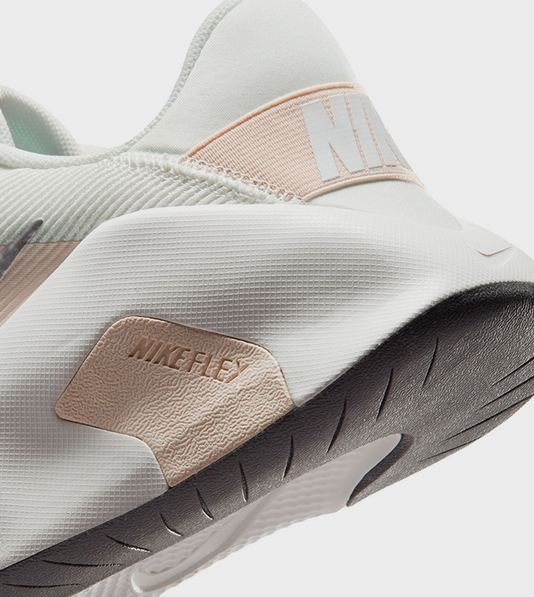 FLEX Lace-Up Training Shoes