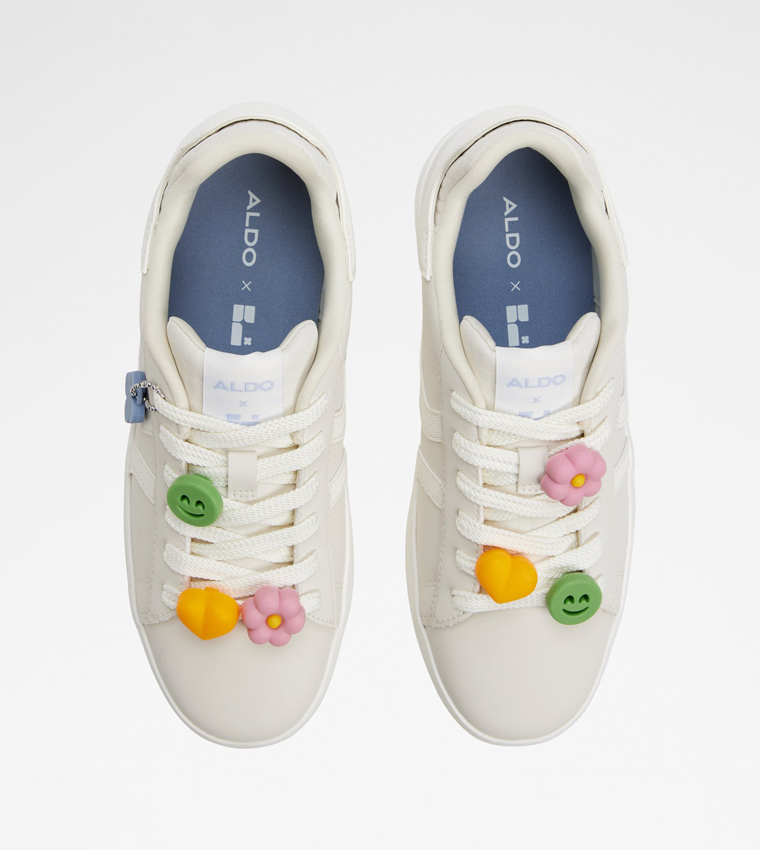 HYPERTMC01 Lace Up Sneakers