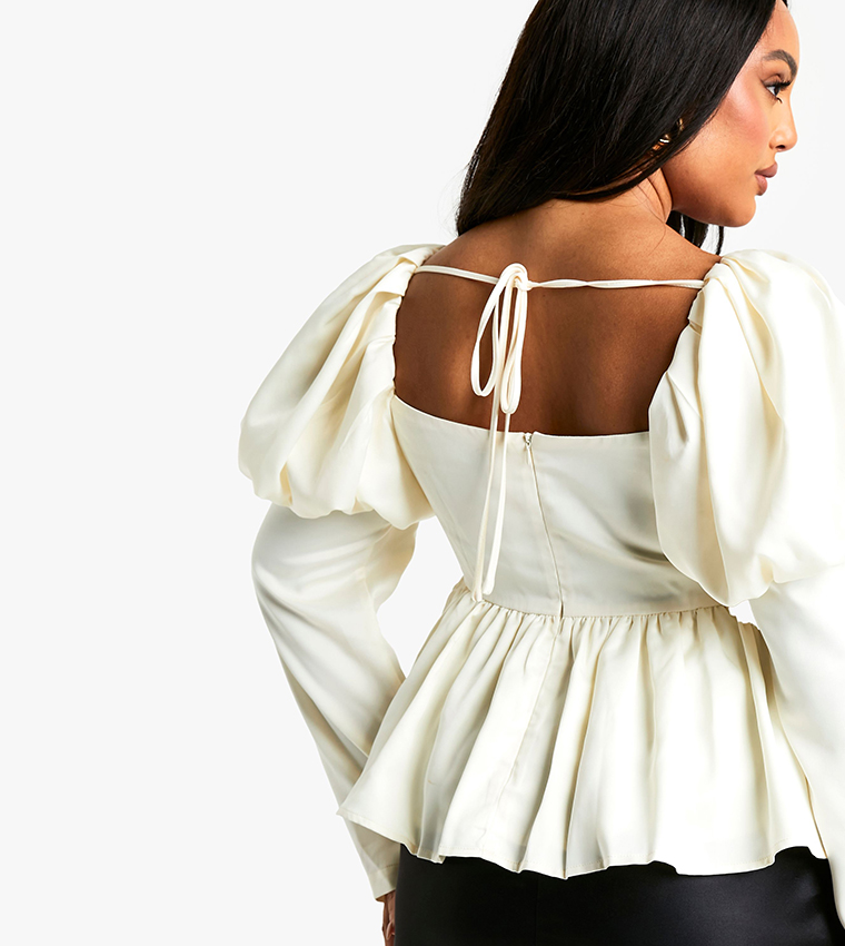 Curve Satin Puff Sleeves Top