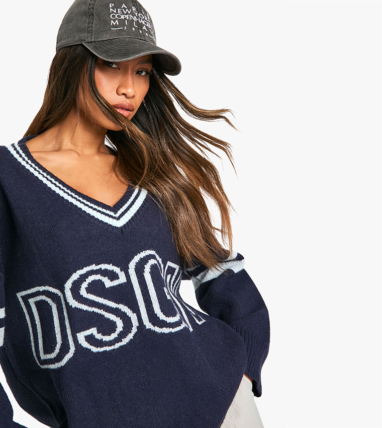 DSGN Studio V-Neck Oversized Sweater