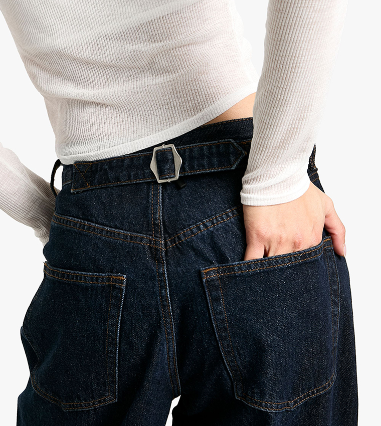 Seam Detail Tapered Fit Jeans