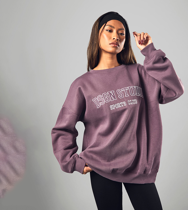 Buy Boohoo Dsgn Studio Appliqued Oversized Sweatshirt In Purple | 6thStreet  Bahrain