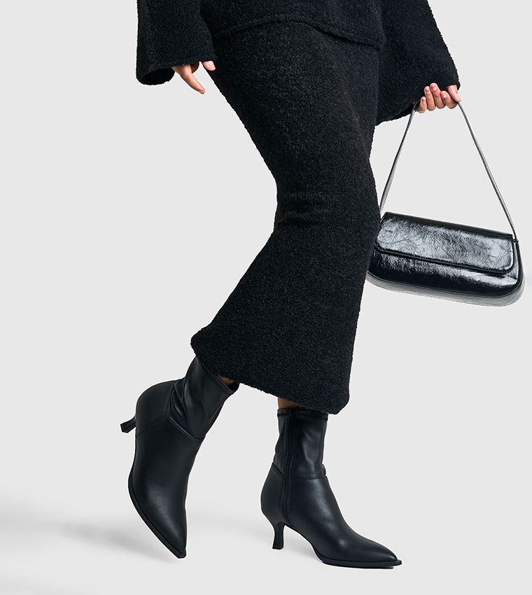 Pointed Toe Low Heel Slim Ankle Boots