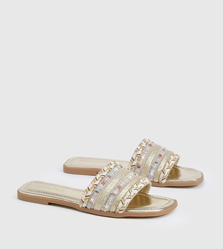 Embroidered Detail Flat Sandals