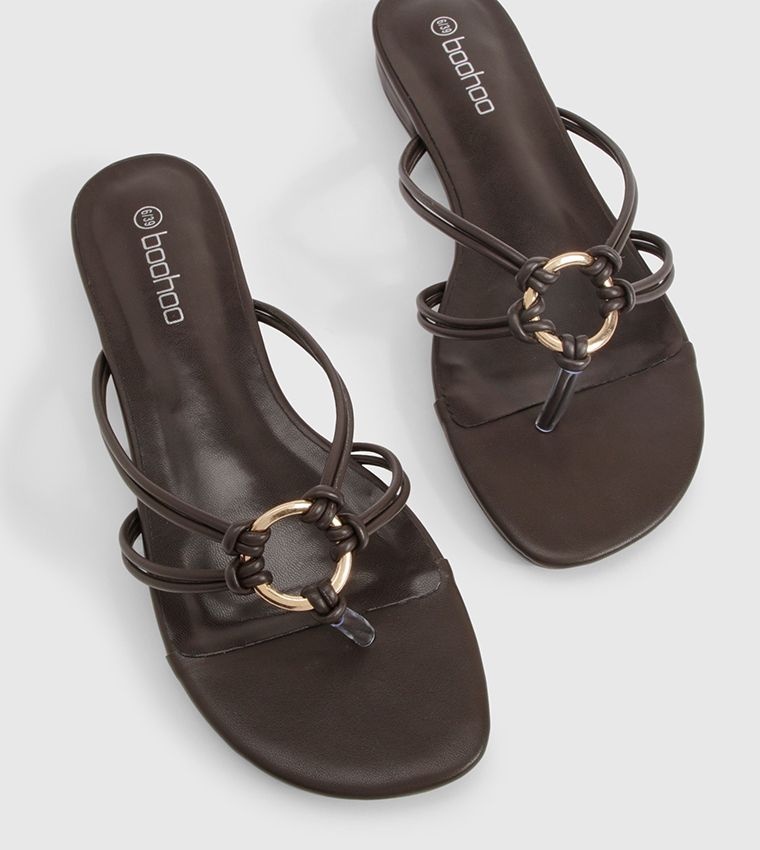 Hardware Ring Detail Toe Post Flat Sandals