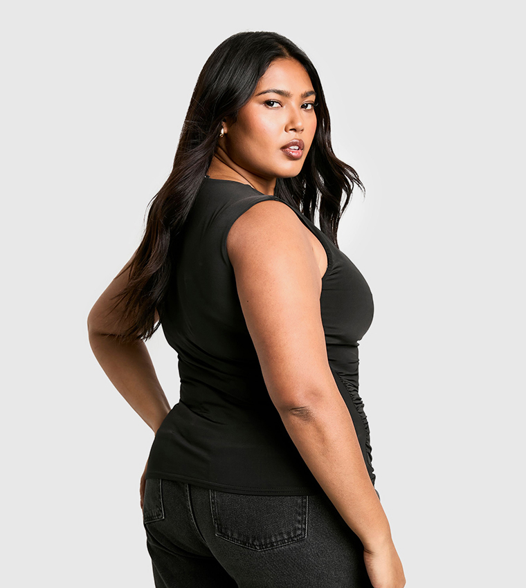 توب بدون أكمام للمقاسات الكبيرة 