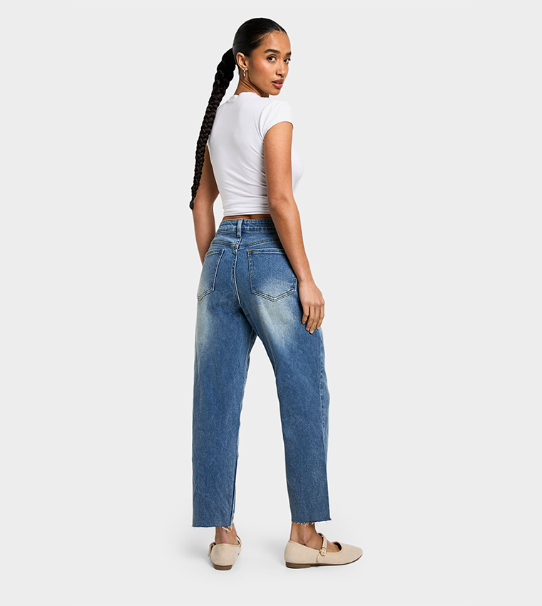 Petite Mom Fit Jeans