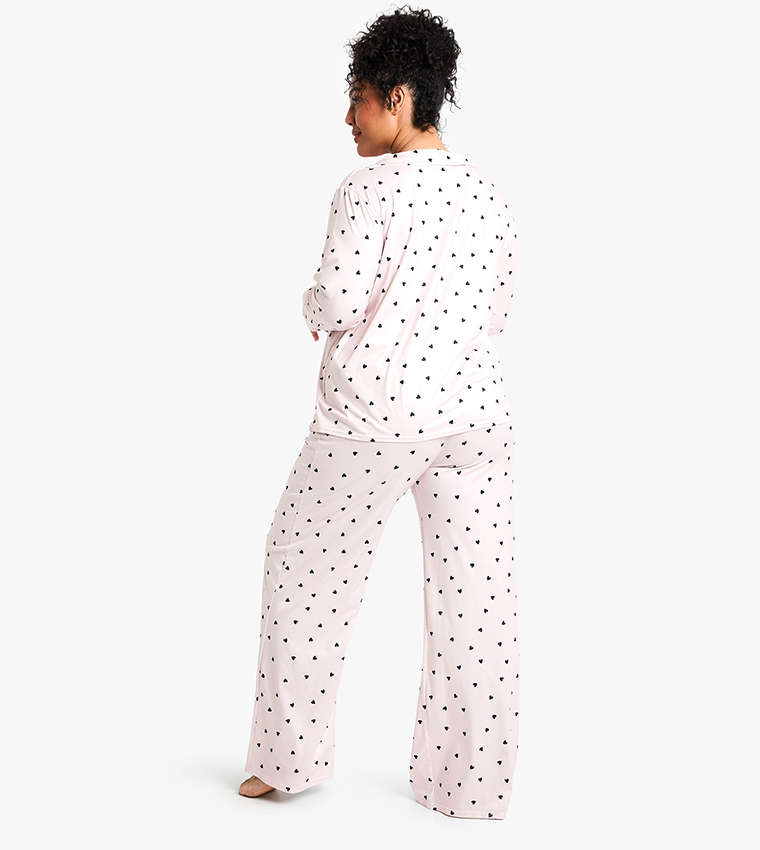 Curve Heart Print Long Sleeves & Trouser Pyjama Set - Non Returnable