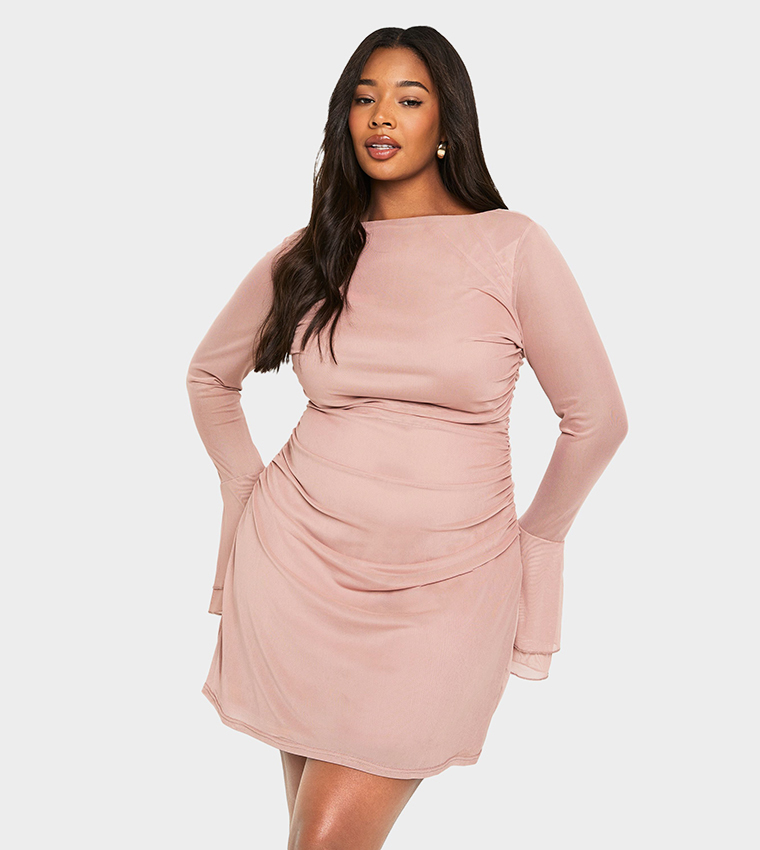 فستان ميني بأكمام واسعة للمقاسات الكبيرة 