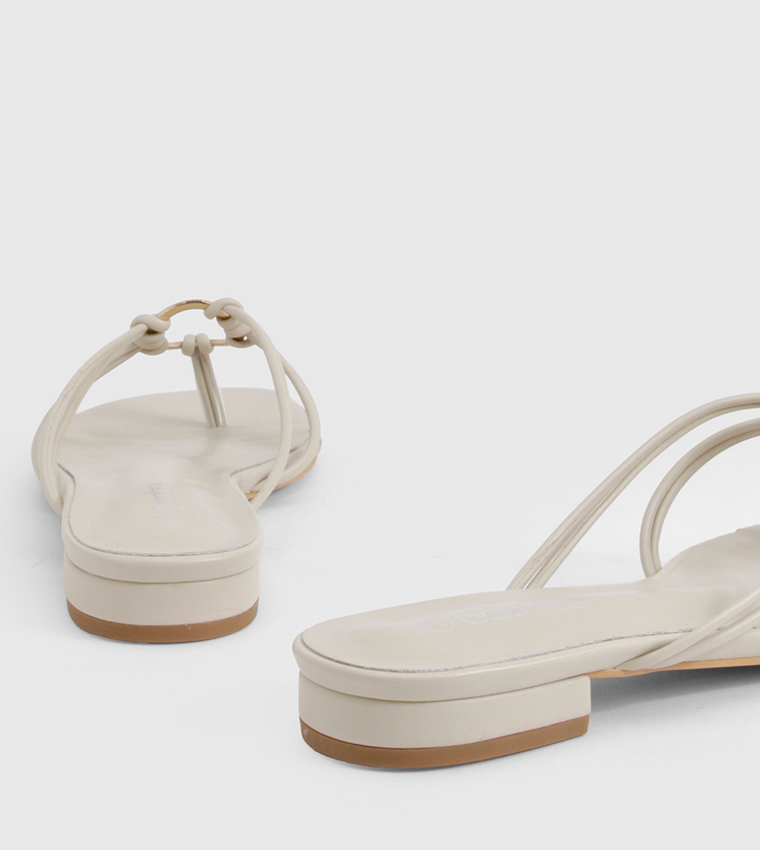 Hardware Ring Detail Toe Post Flat Sandals