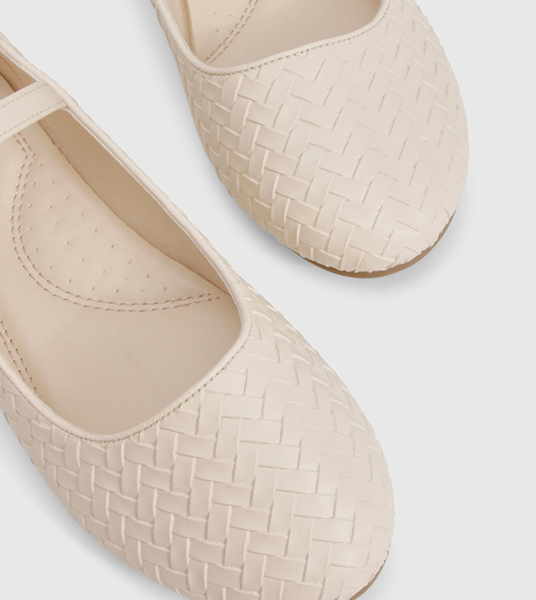 Almond Toe Mary Jane Shoes
